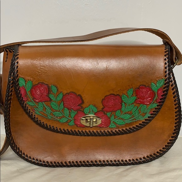 Vintage Handbags - Vintage Tooled Leather Rose Bag